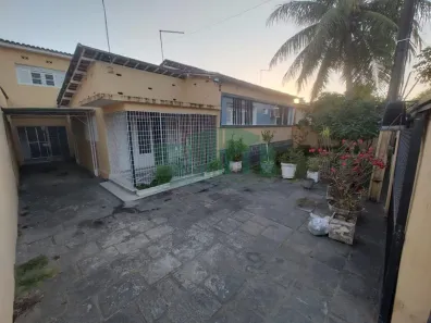 Casa com 5 Quartos à venda, 202m² no Bultrins, Olinda
