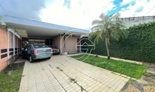 Imóvel Comercial com 3 Quartos para alugar, 10m² no Centro, Marília