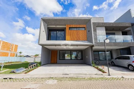 Casa de Condomínio com 3 Quartos à venda, 225m² no Sarandi, Porto Alegre