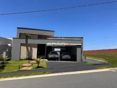 Casa de Condomínio com 4 Quartos à venda, 195m² no Jardins Nápoles, Senador Canedo