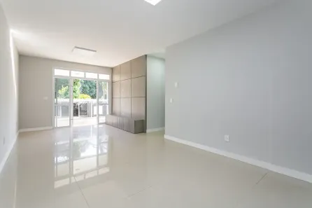 Apartamento com 3 Quartos para alugar, 153m² no Jurerê, Florianópolis