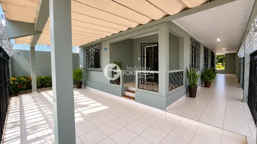 Casa com 2 Quartos à venda, 10m² no Bosque, Rio Branco