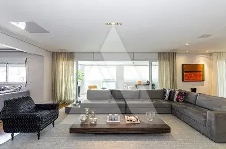 Apartamento com 3 Quartos à venda, 233m² no Vila Uberabinha, São Paulo