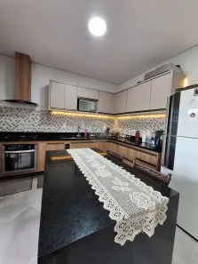 Casa com 3 Quartos à venda, 180m² no Distrito Industrial II, Manaus