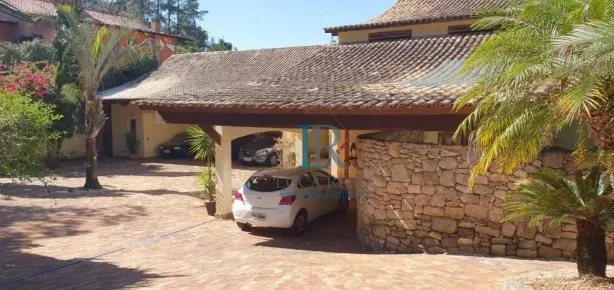 Casa com 4 Quartos para alugar, 890m² no Vila Santo Antônio, Cotia
