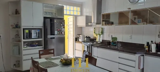 Casa com 3 Quartos à venda, 184m² no Jardim Itapoã, São José dos Campos