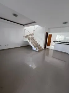 Sobrado com 3 Quartos para alugar, 119m² no Vila Areao, Taubaté