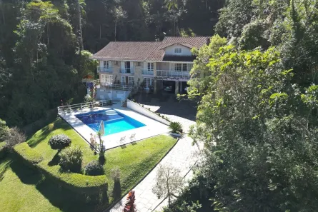 Casa com 2 Quartos à venda, 300m² no Carlos Guinle, Teresópolis
