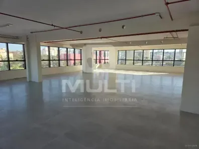 Sala Comercial com 1 Quarto para alugar, 210m² no Tabajaras, Uberlândia