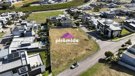 Lote/Terreno à venda, 738m² no Condomínio Residencial Colinas do Paratehy, São José dos Campos