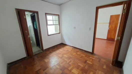 Casa com 2 Quartos para alugar, 55m² no Saúde, São Paulo