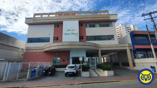 Apartamento com 3 Quartos para alugar, 83m² no Barreiros, São José