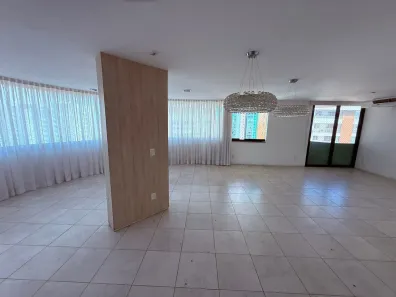 Apartamento com 4 Quartos para alugar, 350m² no Ininga, Teresina