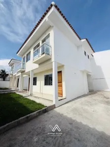 Casa com 2 Quartos à venda, 72m² no Jardim Atlântico Central (Itaipuaçu), Maricá