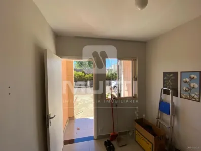 Casa de Condomínio com 3 Quartos para alugar, 77m² no Jardim Karaíba, Uberlândia
