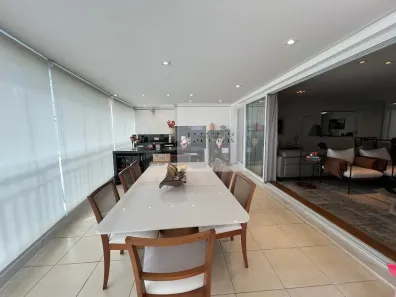 Apartamento com 4 Quartos para alugar, 208m² no Alto de Pinheiros, São Paulo