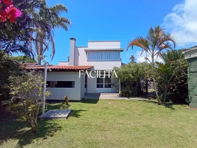 Casa com 3 Quartos para alugar, 210m² no Campeche, Florianópolis