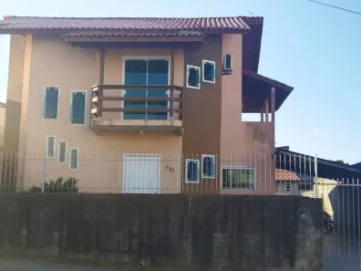 Casa com 3 Quartos à venda, 220m² no Serraria, São José
