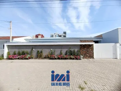 Casa com 3 Quartos à venda, 157m² no Centro, Guaratuba