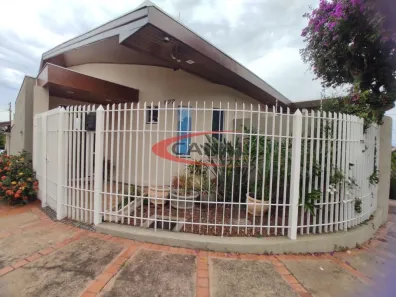 Casa com 4 Quartos para venda ou aluguel, 191m² no Jardim Hojas, Bauru
