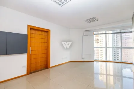 Sala Comercial à venda, 48m² no Centro, Curitiba