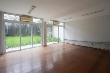 Casa com 5 Quartos à venda, 272m² no Jardim das Acácias, São Paulo