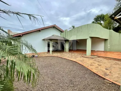 Casa com 3 Quartos para alugar, 220m² no Jardim Itália, Chapecó