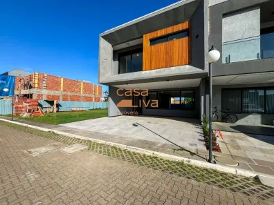 Casa de Condomínio com 3 Quartos à venda, 225m² no Sarandi, Porto Alegre