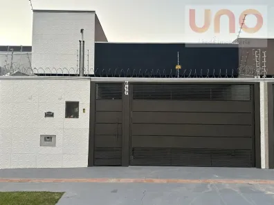 Casa com 3 Quartos à venda, 136m² no Parque Residencial Rita Vieira, Campo Grande