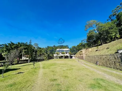 Fazenda/Sítio com 4 Quartos à venda, 600m² no Caputera, Cotia