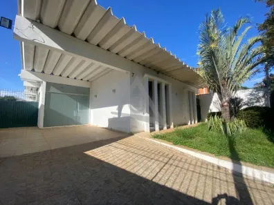Imóvel Comercial com 4 Quartos para alugar, 280m² no Nova Campinas, Campinas