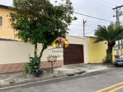 Sobrado com 3 Quartos à venda, 190m² no Vila Aparecida, Taubaté