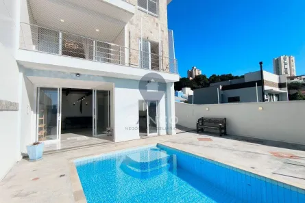 Casa com 3 Quartos à venda, 325m² no Parque Residencial Nove de Julho, Jundiaí