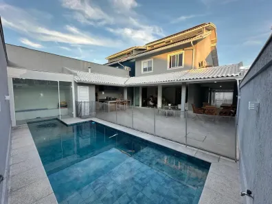 Casa de Condomínio com 4 Quartos à venda, 220m² no Recreio dos Bandeirantes, Rio de Janeiro