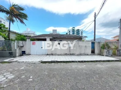 Kitnet com 1 Quarto para alugar, 18m² no Trindade, Florianópolis