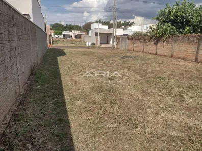 Lote/Terreno à venda, 275m² no Jardim Maria Luiza II, Araraquara