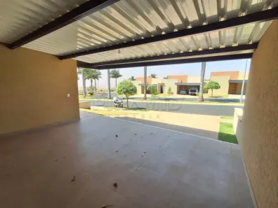 Casa de Condomínio com 3 Quartos para alugar, 160m² no Fazenda Santa Maria, Cravinhos