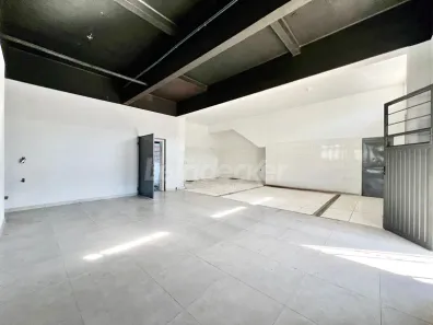 Ponto Comercial para alugar, 60m² no Navegantes, Porto Alegre