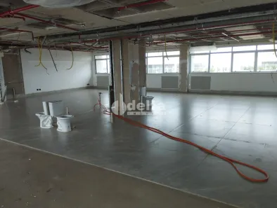 Ponto Comercial para alugar, 69m² no Granja Marileusa, Uberlândia