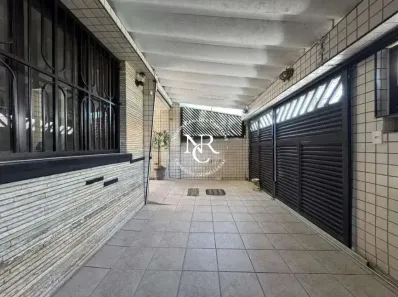 Sobrado com 3 Quartos à venda, 154m² no Encruzilhada, Santos