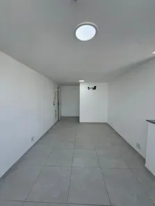 Sala Comercial para alugar, 20m² no Todos os Santos, Rio de Janeiro
