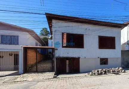 Casa com 2 Quartos à venda, 60m² no Universitário, Caxias do Sul