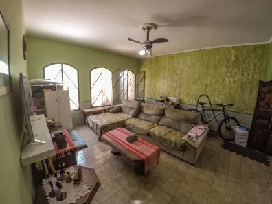 Casa com 3 Quartos à venda, 236m² no Jardim São João, Jaguariúna
