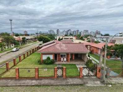 Casa com 7 Quartos à venda, 225m² no XANGRI-LÁ, Xangri-lá