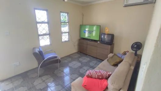 Casa com 2 Quartos à venda, 94m² no Parque Residencial Eloy Chaves, Jundiaí