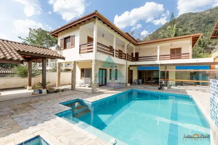 Casa com 4 Quartos à venda, 249m² no Lagoinha, Ubatuba