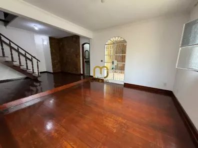 Casa com 3 Quartos para alugar, 160m² no Campo Grande, Rio de Janeiro