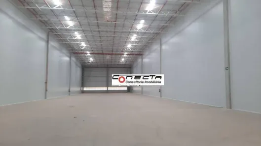 Galpão/Depósito/Armazém para alugar, 10000m² no Jardim Santa Cecília, Barueri