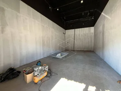 Sala Comercial para alugar, 40m² no Distrito Industrial, Jaú