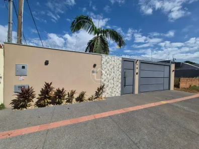 Casa com 3 Quartos à venda, 190m² no Carandá Bosque, Campo Grande